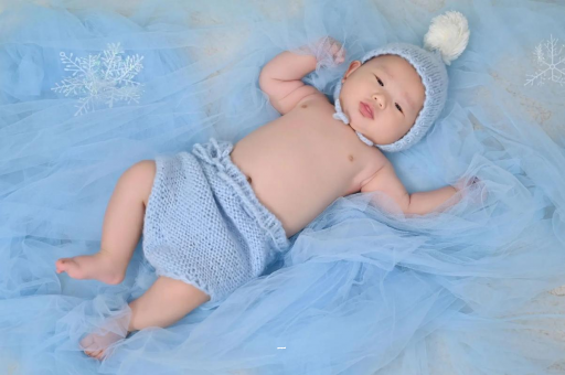偃师摸孕妇肚子沾喜气
